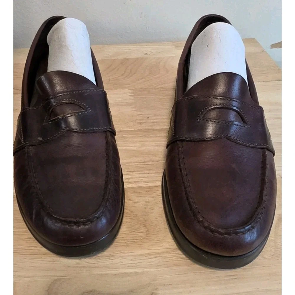 G.H. BASS & CO Womens 9.5 B Leather Penny Loafers Dark Brown Slip On Capsule
